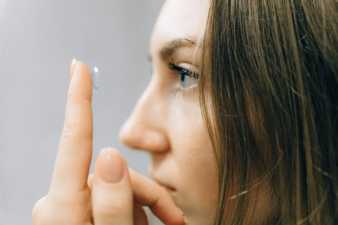 Clearing up the Blurriness: Choosing the Best Contact Lenses for Astigmatism