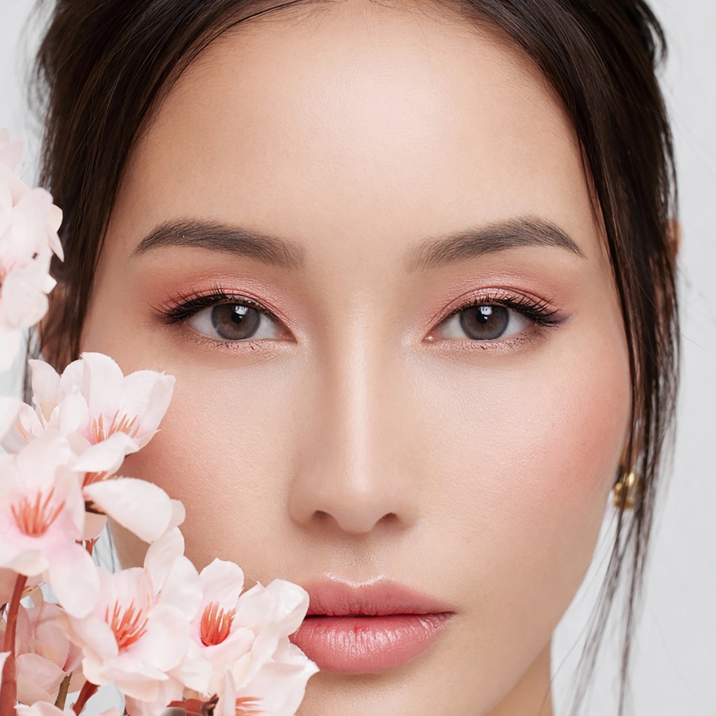 Diva Lin - 2 Lenses