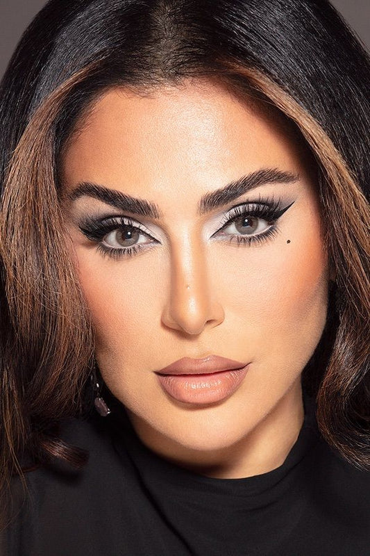 Diva Eitan - 2 Lenses